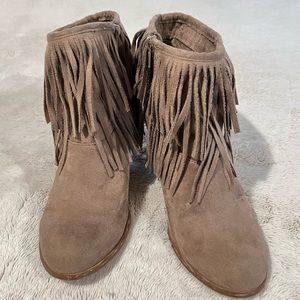 Not Rated Shoes | Taupe Booties with Fringe |Woman’s Size 9